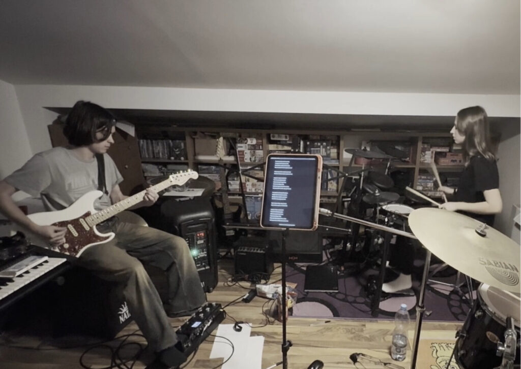 kadr z teledysku piosenki Święty Spokój